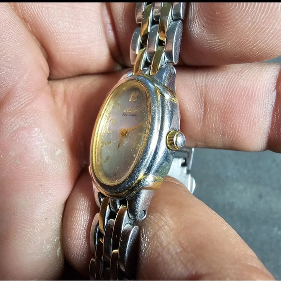 Citizen Ecodrive Ladies Watch MOP Dial NOT WORKING For Parts/Repair b020-h23923 - Picture 4 of 9